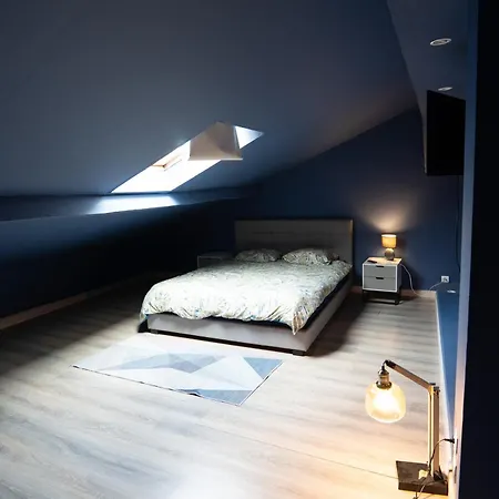 Apartment Capstay Cosy Centre 2 Babyfoot, Billard & Netflix Raismes
