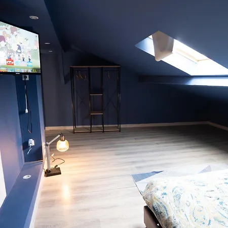 Capstay Cosy Centre 2 Babyfoot, Billard & Netflix Apartment