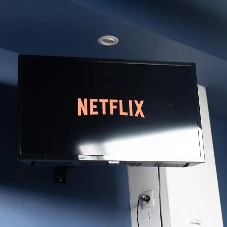 Capstay Cosy Centre 2 Babyfoot, Billard & Netflix *