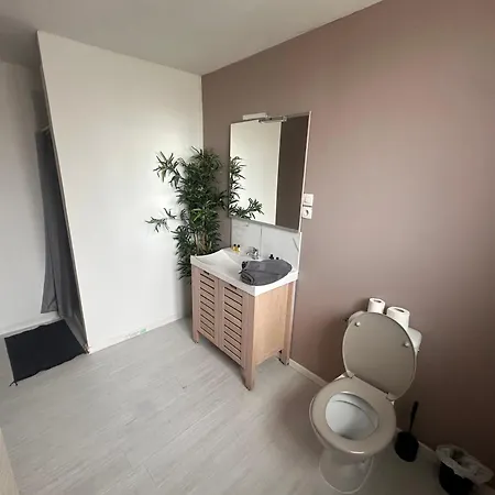 Apartment Capstay Cosy Centre 2 Babyfoot, Billard & Netflix Raismes