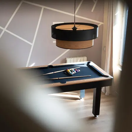 Apartment Capstay Cosy Centre 2 Babyfoot, Billard & Netflix