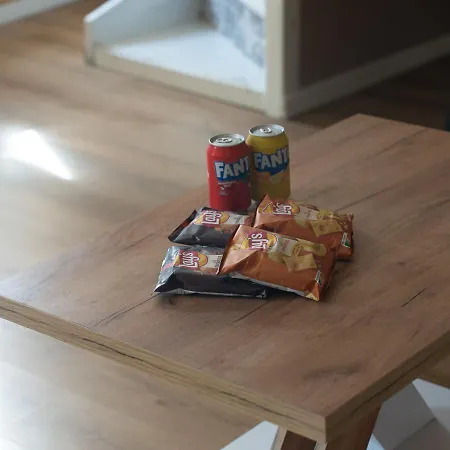 Apartment Capstay Cosy Centre 2 Babyfoot, Billard & Netflix Raismes